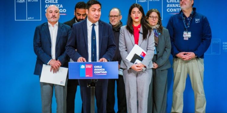 Mineduc informa medidas por uso de establecimientos educacionales como locales de votación para Primarias Presidenciales 2025