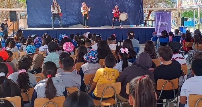 FINTDAZ presentó obra sobre Ekekos en Pozo Almonte y se esperan dos funciones en Iquique