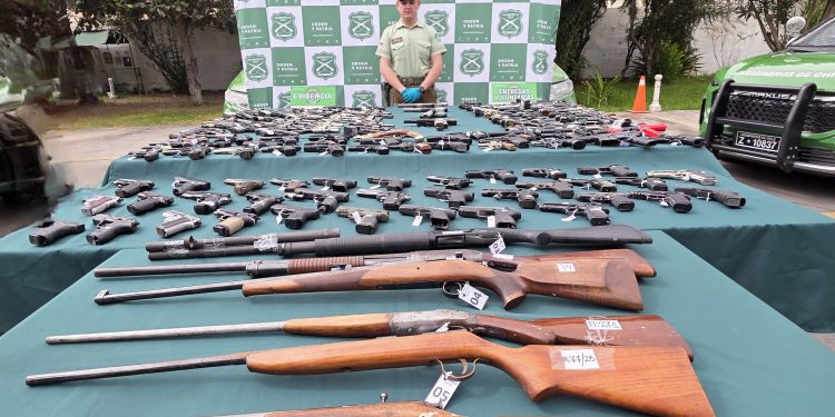 Carabineros decomisó más de 170 armas mediante procedimientos policiales y entregas voluntarias