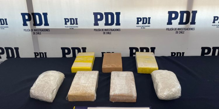 PDI interceptó más de 7 kilos de drogas ocultos en vehículo en paso fronterizo