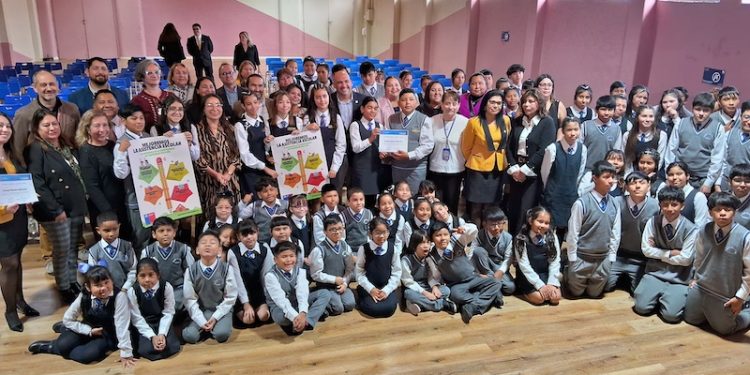 Autoridades de Tarapacá lanzan campaña “Volvamos a clases: El aprendizaje lo construimos en comunidad día a día”