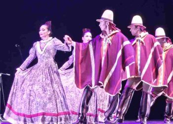 Más de 2 mil tarapaqueños vibraron con la gira del Ballet Folklórico Nacional