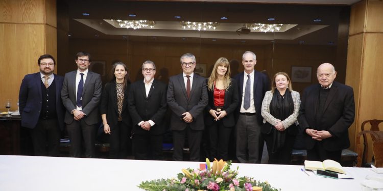 Gobierno se despliega en el Congreso para explicar estrategia frente a posible alza de aranceles al cobre por parte de Estados Unidos