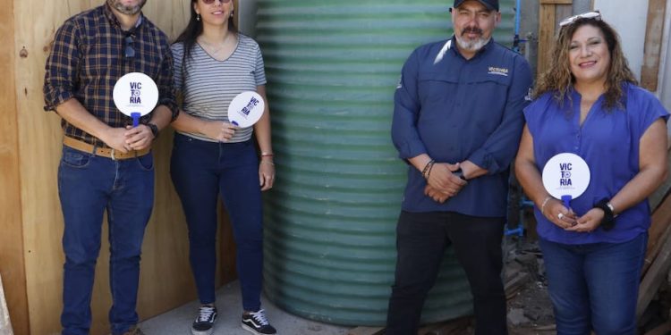 Centro Victoria entrega estanques de agua de 2 mil litros a 18 bailes religiosos para la Fiesta de La Tirana
