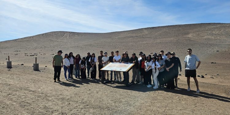 Estudiantes de la UTA recorren sitios patrimoniales de Tarapacá