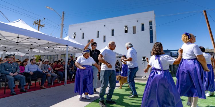 Huara inaugura nuevo Centro Comunitario para personas mayores