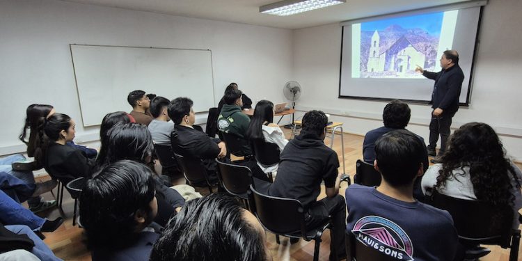 Reflexionan sobre Derecho indígena en Tarapacá desde una mirada histórica y local