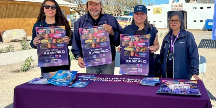 “Puntos morados” en La Tirana son instalados por Seremi de la Mujer y la Equidad de Género