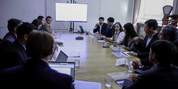 Hacienda lidera primera reunión de Comité para implementar Programa de Formadores de Mercado