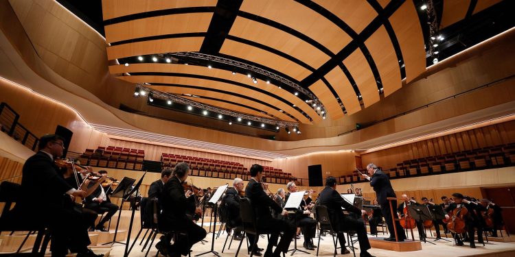 Dominique Thomann destaca las virtudes de la Gran Sala Sinfónica Nacional: «Resuena por sí misma»