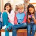 ¿Su hijo es menor de 13 años y usa el celular? Experta advierte riesgos asociados a salud mental