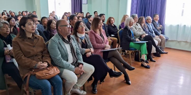 Tarapacá lanza sistema Chile Presente para mejorar la permanencia y revinculación de estudiantes en el sistema formativo