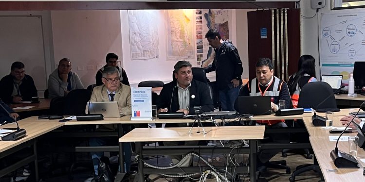 Puertos cerrados y actividades en borde costero suspendidas por alerta de marejadas anormales