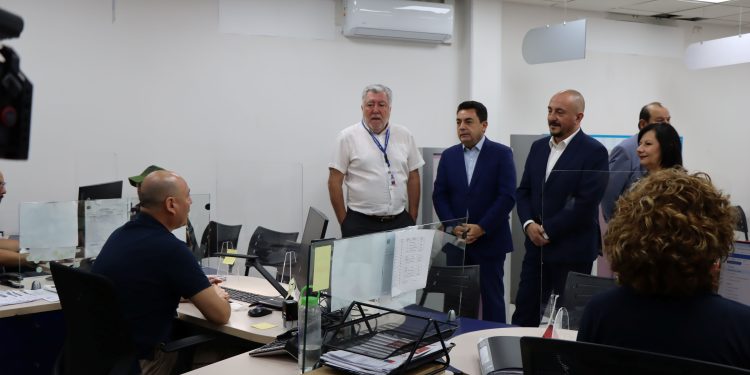 Ahora todas las sucursales IPS-ChileAtiende podrán recibir solicitudes de trámites de la Defensoría del Contribuyente