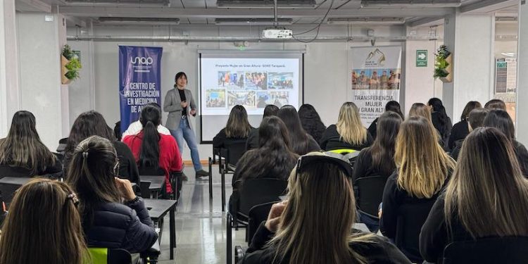 Proyecto “Mujer en Gran Altura” del CEIMA capacita a trabajadoras de empresa contratista minera