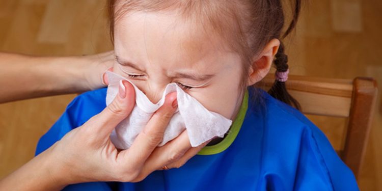 Virus respiratorios: Altos contagios en niños se extenderían hasta fin de septiembre y coinfección estaría aumentando las hospitalizaciones