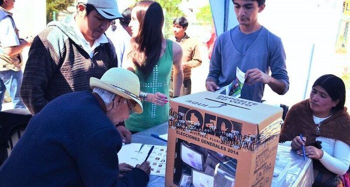 Bolivia: Al 92% del Sirepre, Paz gana en primera vuelta y se confirma balotaje