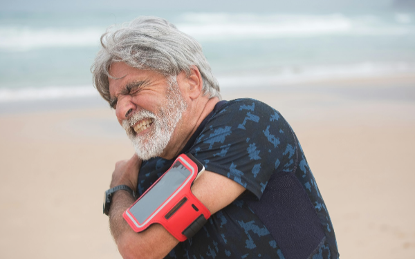 Casos de ACV aumentan 32% en Chile y expertos alertan sobre prevención y atención urgente