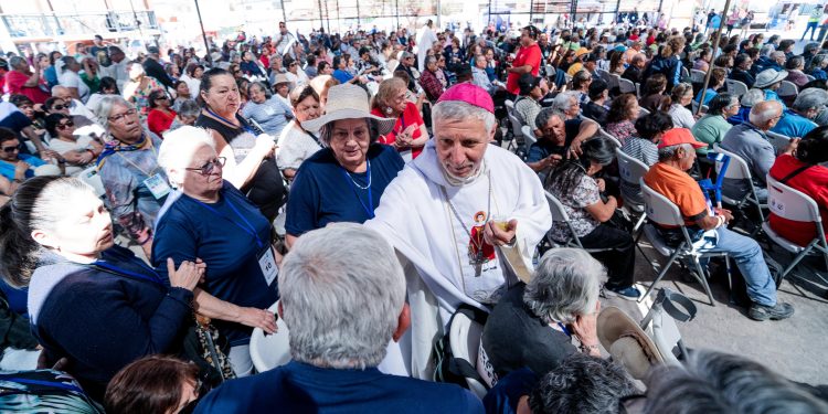 Cerca de 3 mil adultos mayores participaron de la Eucaristía en Tarapacá gracias al apoyo del Gobierno Regional