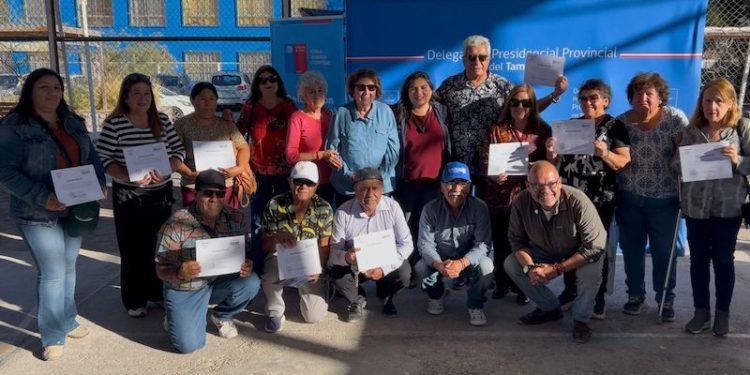 Entregan reconocimientos a dirigentes sociales de Pozo Almonte