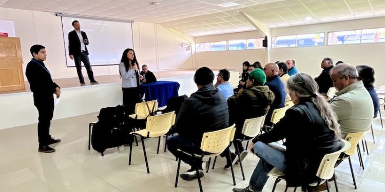 Iquique avanza hacia la electromovilidad con jornada dirigida al transporte público