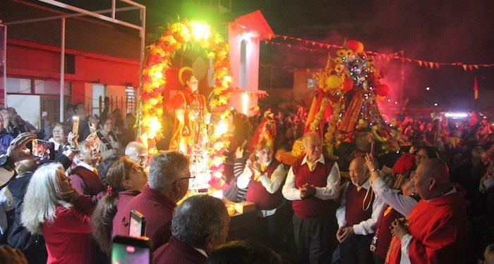 Feligreses de Pampa Nueva rinden homenaje a mineros de Rancagua en emotiva celebración a San Lorenzo