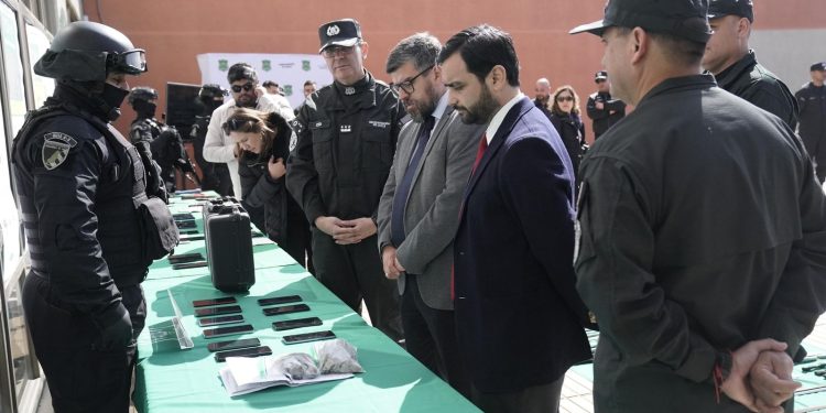 Operativo focalizado de Gendarmería interviene 8 cárceles en el Norte Grande