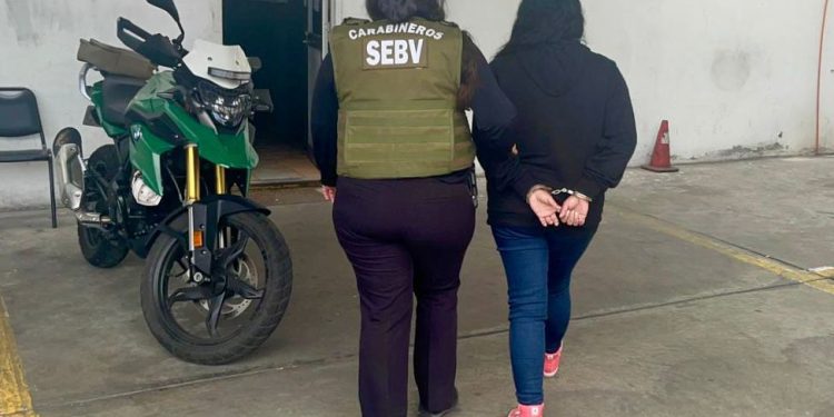 Prófugas de la justicia detenidas por Carabineros en Iquique