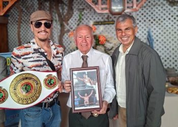Museo del Deportes de Iquique «Hernán Cortez Heredia» recibió al Campeón Continental de la UBO, Patricio Carrión