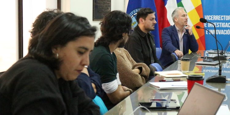 Universidad Arturo Prat revive su histórica tradición editorial y apunta a liderar la publicación académica en el país