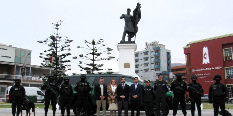 Ministro de Justicia: “Hoy Gendarmería cuenta con 13 vehículos blindados para traslados de alto riesgo”