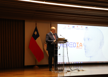 Tecnología Judicial: Universidad de Chile presenta resultados de Fiscal HeredIA, IA que potencia investigación penal en el país