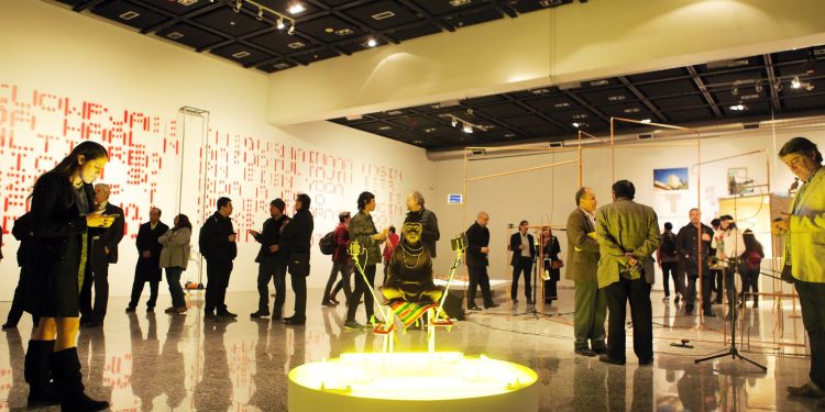 CCU en el arte invita a creadores nacionales a exponer en su espacio cultura a través de su convocatoria 2026