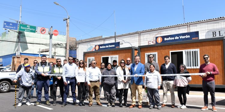 ZOFRI S.A. inaugura primera de dos estaciones de servicios higiénicos en Recinto Amurallado