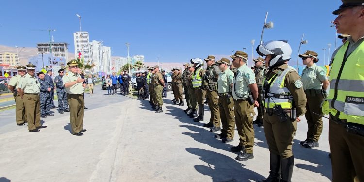 Carabineros de Tarapacá refuerza servicios en estas Fiestas Patrias