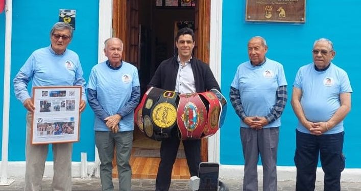 José Luis Farías, iquiqueño Campeón Nacional de Karate y Kick Boxing visitó el Museo del Deportes «Hernán Cortez Heredia»