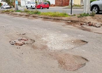 Hoyos y hoyos en calle «Teresa Wilms Montt»