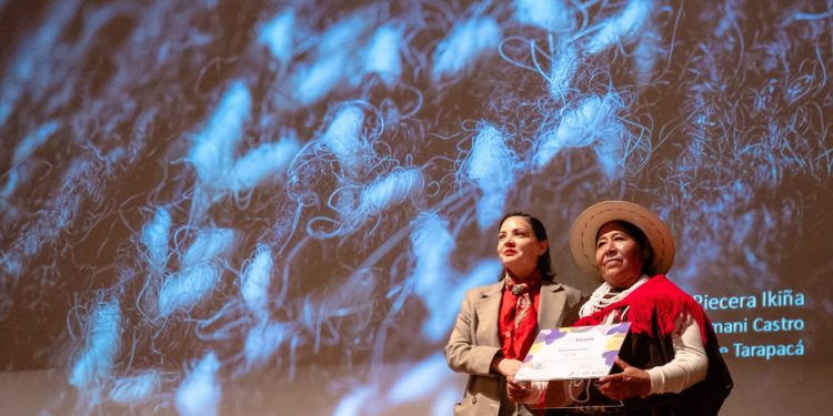 Adriana Mamani, Sello de Excelencia a la Artesanía 2025: “Yo no tengo educación, lo único que sé es tejer”
