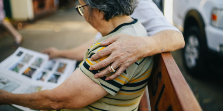 “El Alzheimer no es solo la memoria”: El aporte de la terapia ocupacional a quienes lo viven