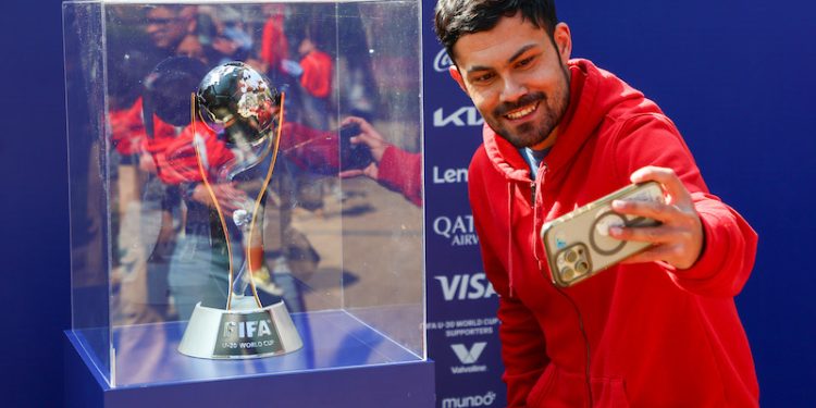 El Tour del Trofeo del Mundial Sub-20 llegará al corazón del Norte Grande: La Tirana y Pozo Almonte recibirán la copa este miércoles