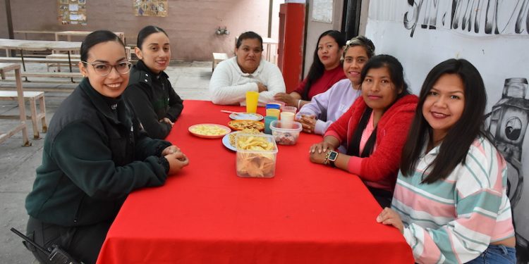 Radio Estación Sin Número del CCP cumple 15 años de labor