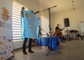 “Encuentros Itinerantes de Tarapacá” partió su primera edición con obra sobre el Cerro Dragón en Bajo Soga