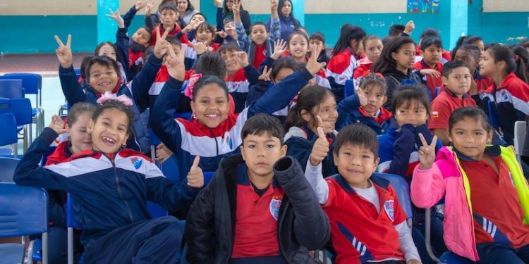 Escuelas del SLEP superan promedio nacional de asistencia gracias a gestión directiva y trabajo con familias