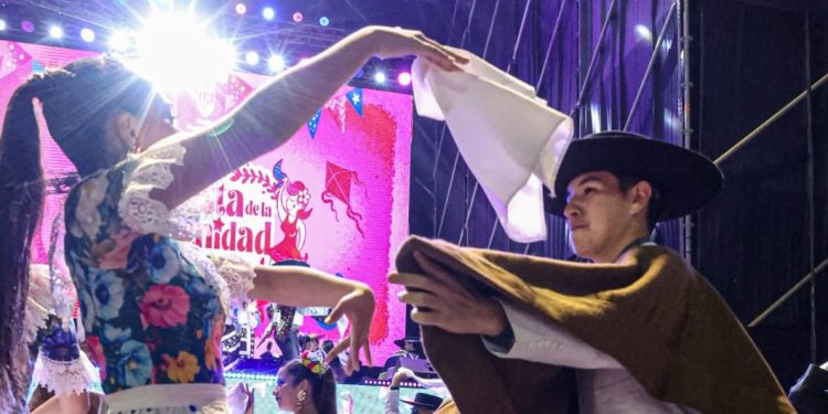 “Fiesta de la Chilenidad 2025”: Iquique celebra con evento gratuito y artistas de renombre nacional