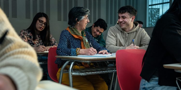 INACAP lanza Beca Plateada y Dorada: carreras técnicas con 100% de descuento para personas desde los 60 años y 50% desde los 50