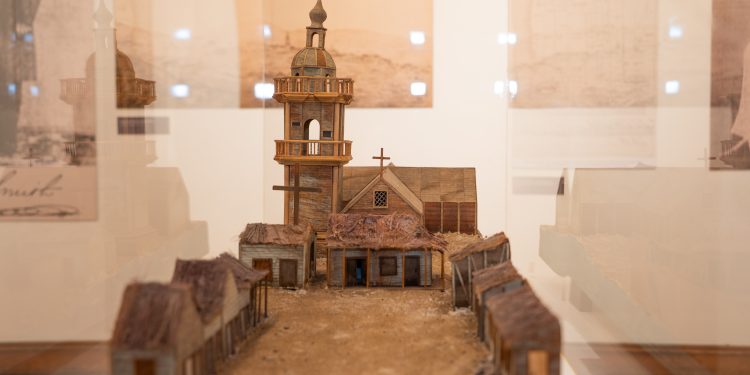 Sala de Arte Casa Collahuasi invita a un imperdible viaje por el pasado minero con exposición sobre “Huantajaya”