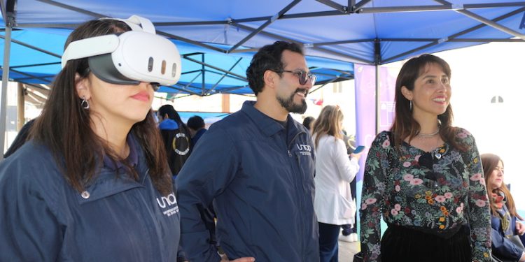 “Respira el Volcán” llegó a Iquique: Ciencia, arte y realidad virtual sobre la salud en entornos geográficos desafiantes como el Altiplano