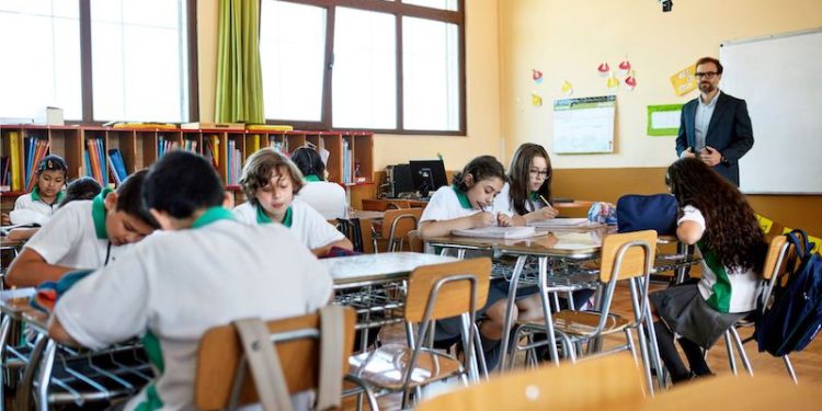 Invitan a profesores de todo el país a participar en la construcción del primer Índice Nacional de Bienestar Docente