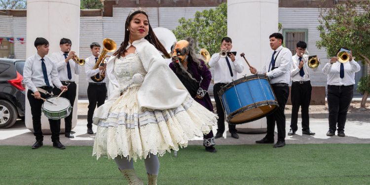 FINTDAZ 2025 lanzó su programación en dos comunas de la región de Tarapacá