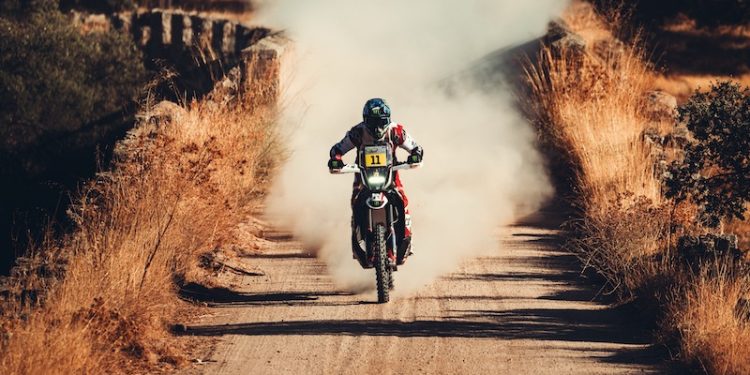 Ignacio Cornejo supera contratiempos en la Etapa 3 del Rally Raid de Portugal y se mantiene en carrera